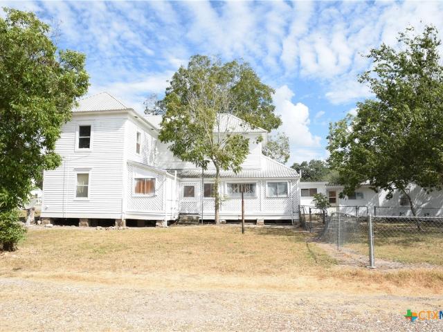 House for sale in Goliad, Texas