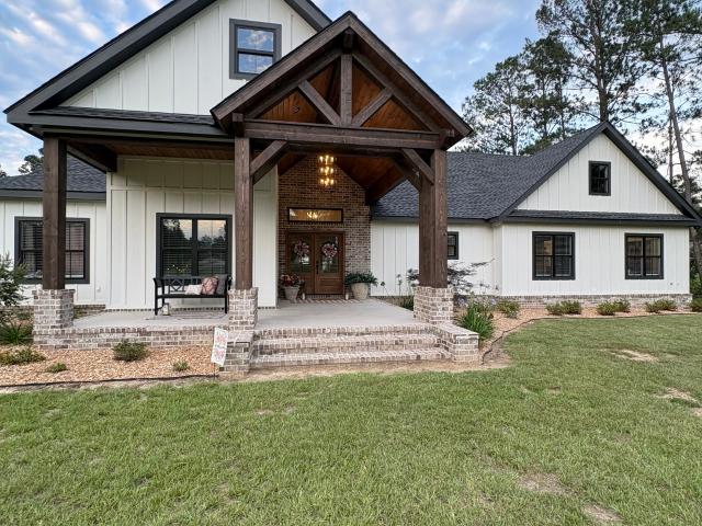 House for sale in Hazlehurst, Georgia