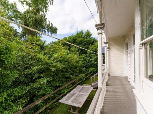 House for sale in Otakou