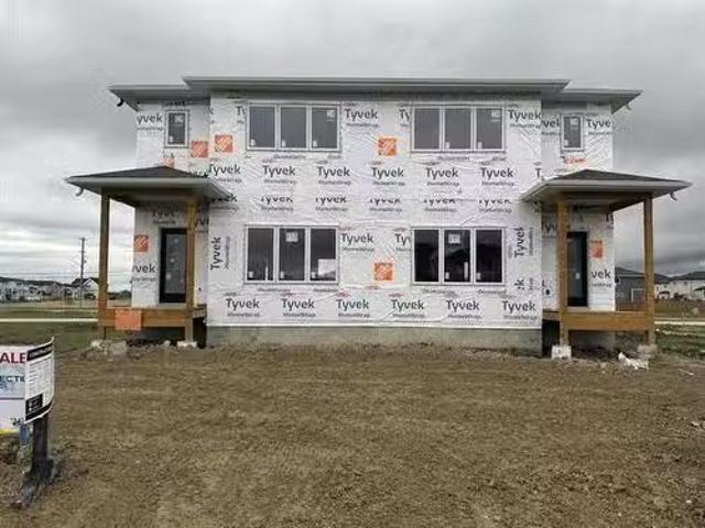 House for sale in East St. Paul, Manitoba