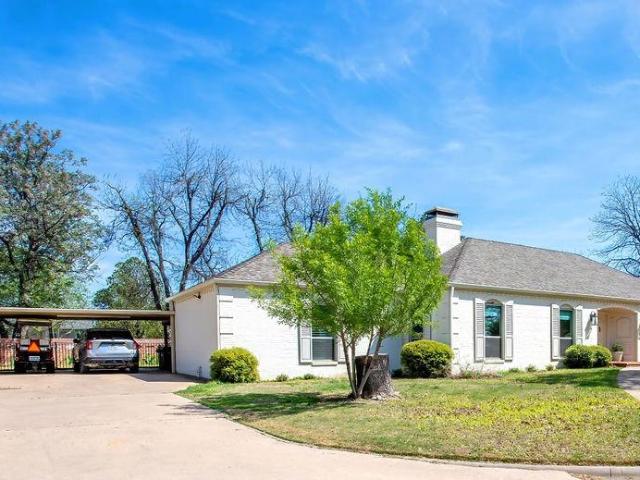 House for sale in Albany, Texas