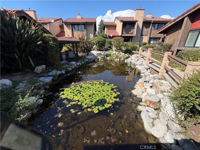 Townhouse for sale in Covina, California