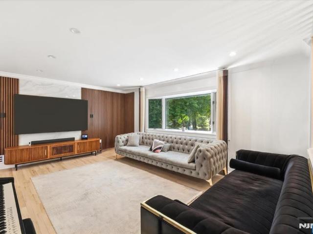 House for sale in Ramsey, New Jersey