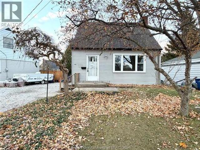 House for sale in Chatham–kent, Ontario