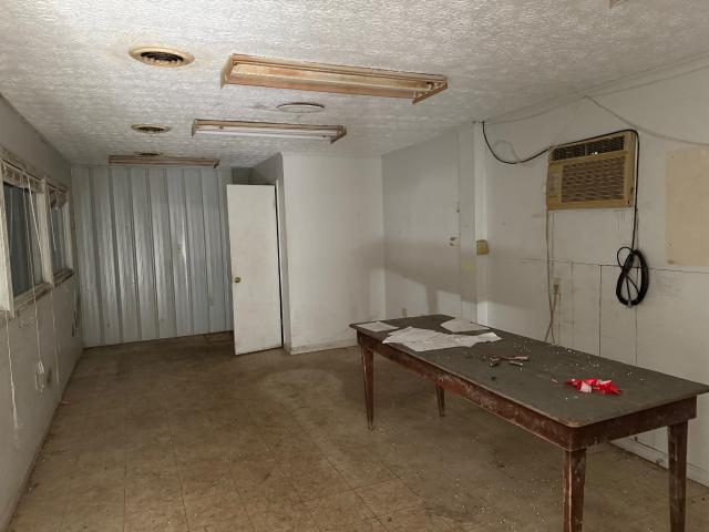 Commercial for sale in Lobelville