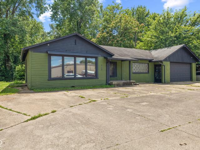 Commercial for sale in Shelbyville, Indiana