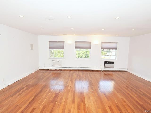 Condo for sale in Queens, Arverne