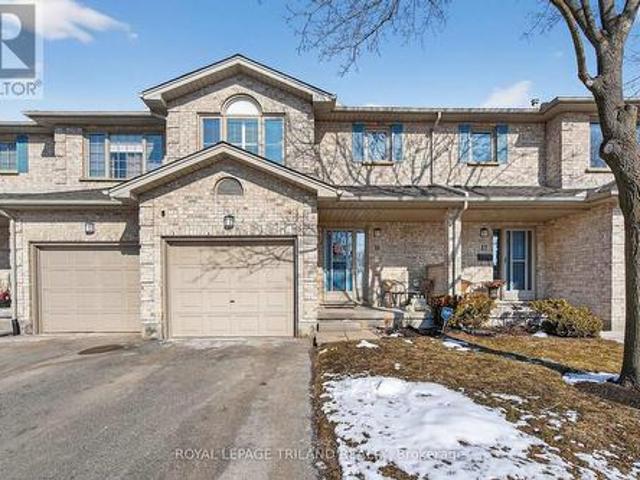 Townhouse for sale in Arva, Ontario