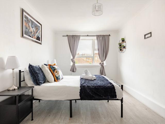 Apartment for rent in London Borough of Merton, Greater London