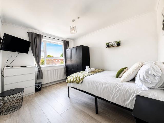 Apartment for rent in London Borough of Merton, Greater London
