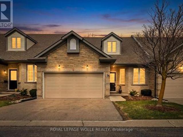 Townhouse for sale in Waterloo, Ontario