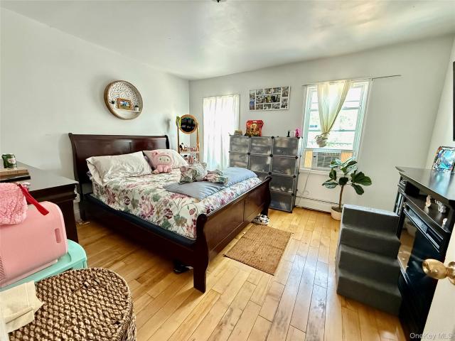 House for sale in Queens, Arverne