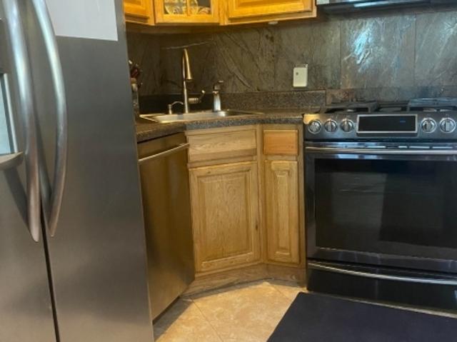 Condo for sale in Elizabeth, New Jersey
