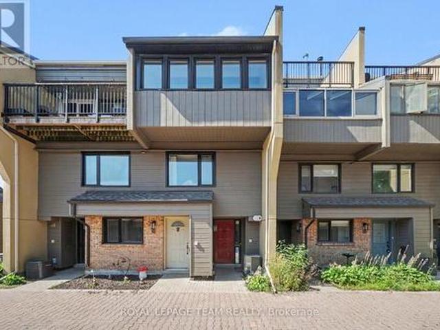 Townhouse for rent in Mulhurst Bay, Ontario
