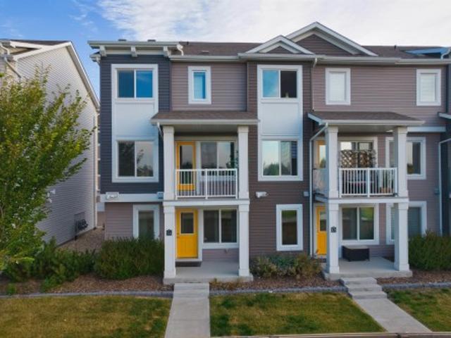 Townhouse for sale in Wedgewood, Alberta
