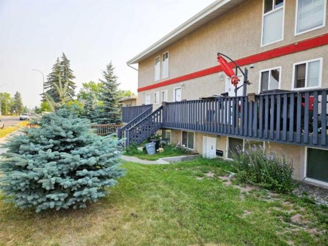 Townhouse for sale in Highland Park, Calgary
