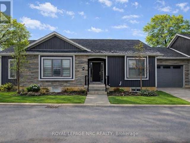 Condo for sale in Niagara, Ontario