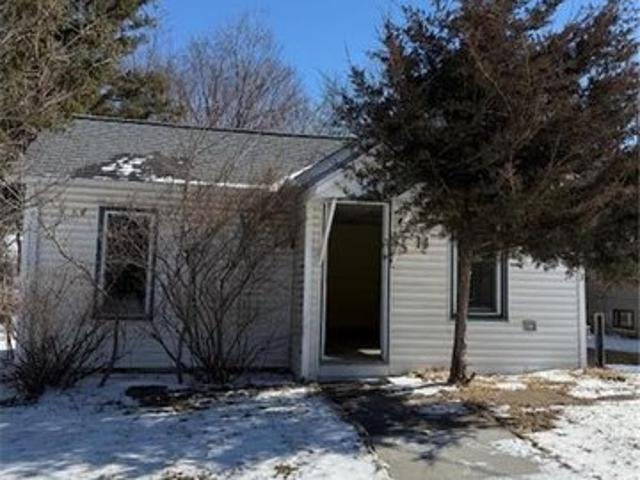 House for sale in Dodge Center, Minnesota