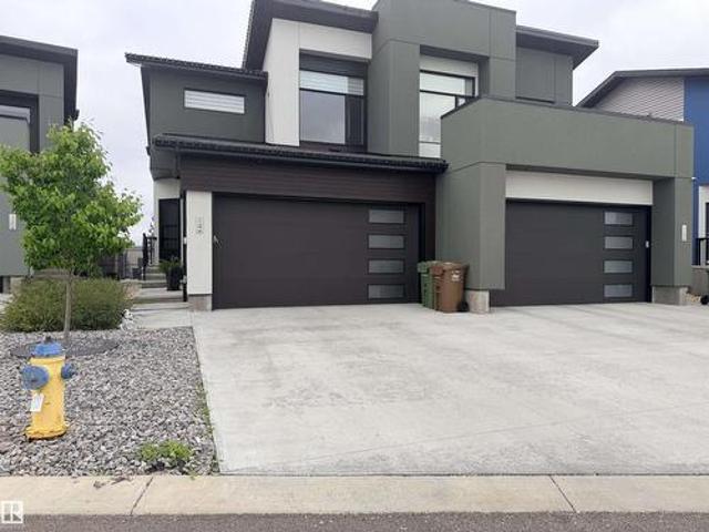 Duplex for sale in Saint Albert, Alberta