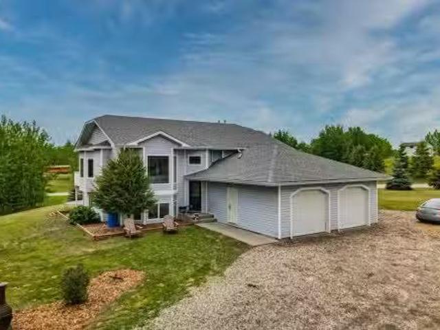 House for sale in Stony Plain, Alberta