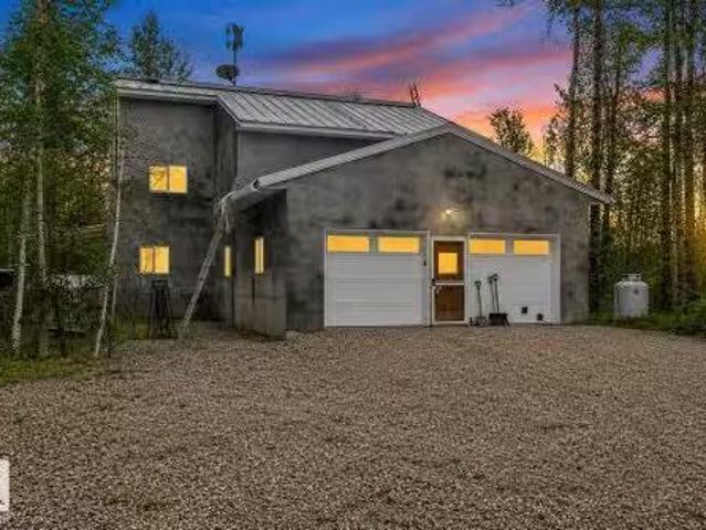 House for sale in Alberta