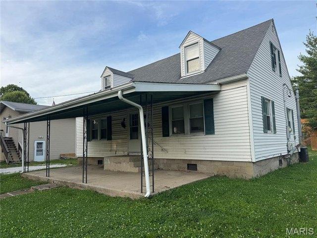 House for sale in Carrollton, Illinois