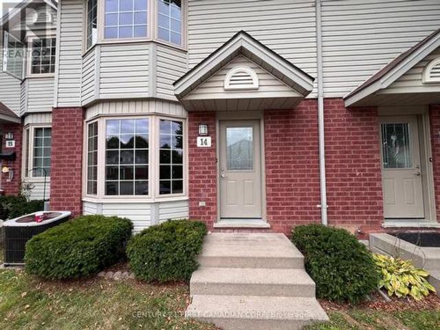Townhouse for rent in Arva, Ontario