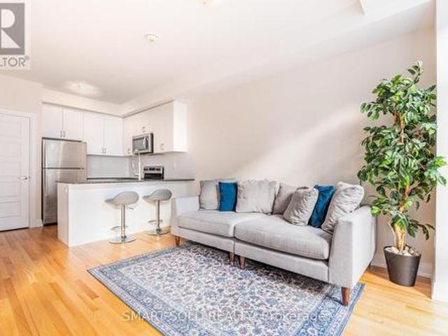 Townhouse for sale in Woburn, Ontario