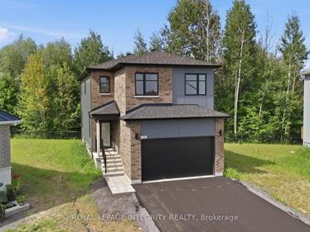 House for sale in Russell, Ontario