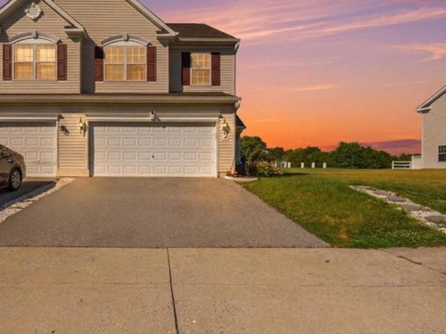 Townhouse for sale in Delaware