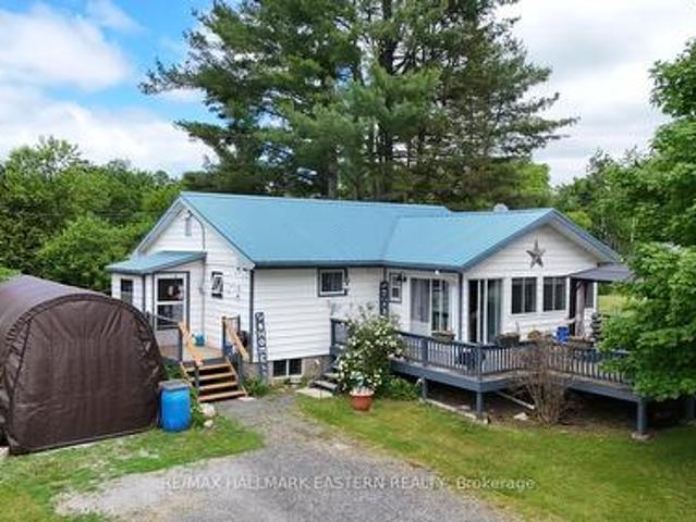 House for sale in Methuen, Ontario