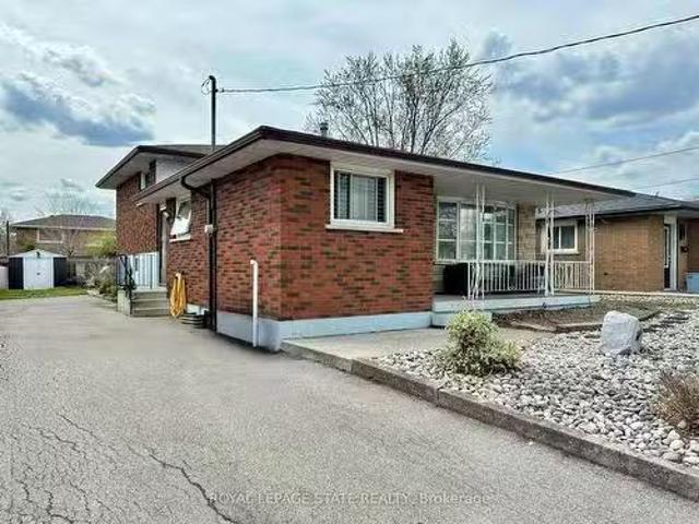 House for sale in Ancaster, Ontario