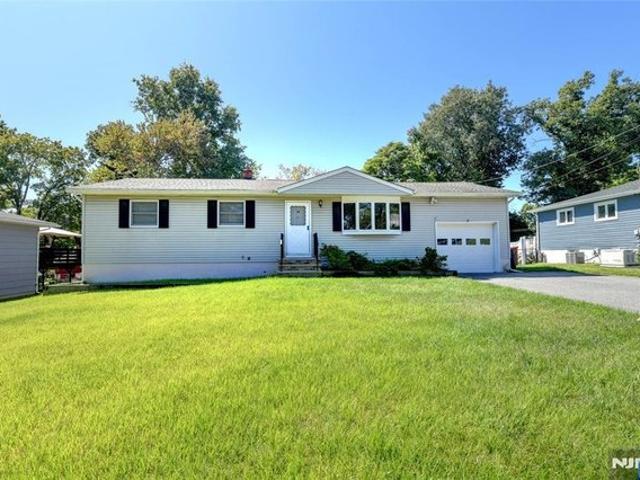 House for sale in Lake Hopatcong, New Jersey