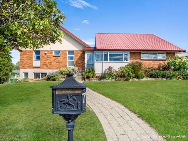 House for sale in Otakou