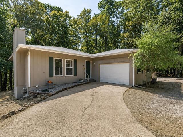House for sale in Ark