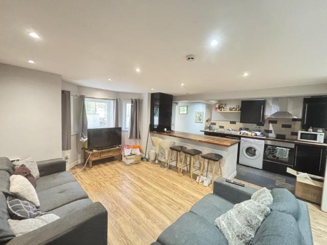 House for rent in Headingley Hill, Headingley