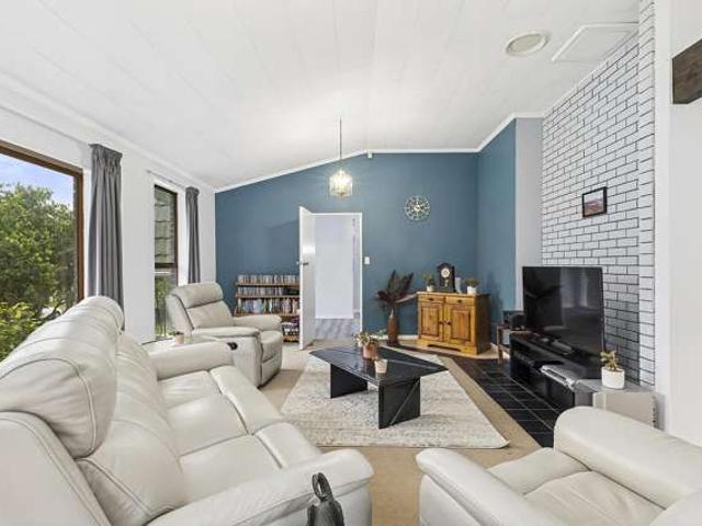 House for sale in Linden, Wellington