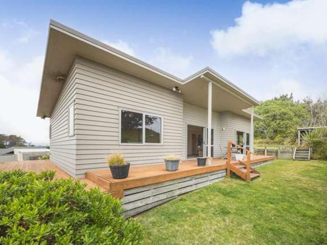 House for sale in Foxton Beach, Horowhenua District