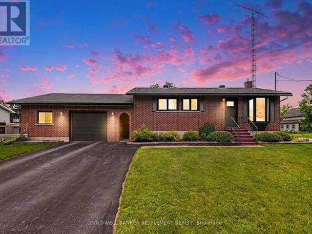 House for sale in Perth, Ontario