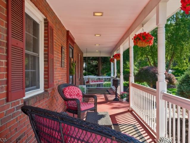 House for sale in East Hanover, New Jersey