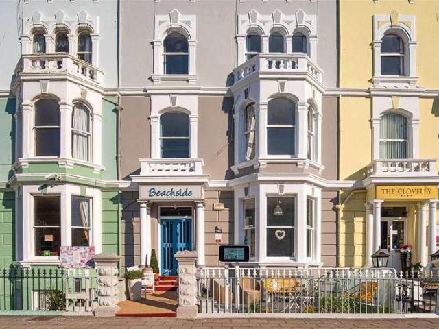 House for sale in Craig-y-don, Llandudno