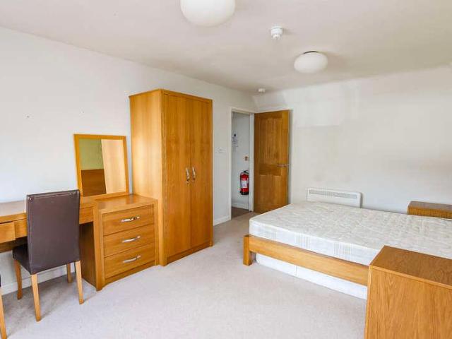 House for sale in Whitecross Village, Weston-super-Mare