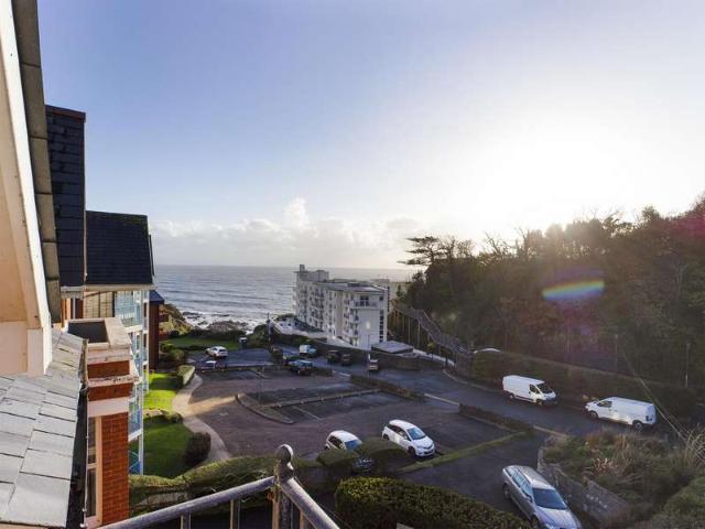 Apartment for rent in Rotherslade, Newton