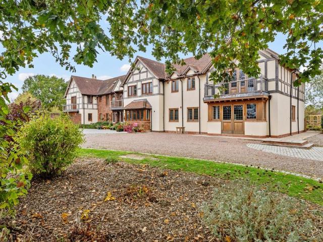 House for sale in Alderminster, Warwickshire