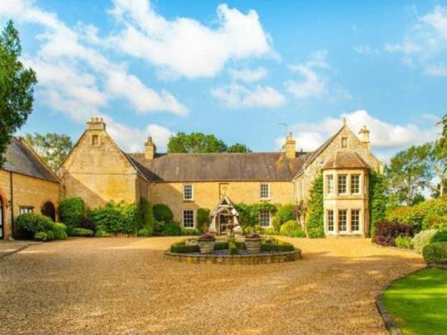 House for sale in Northampton, Northamptonshire