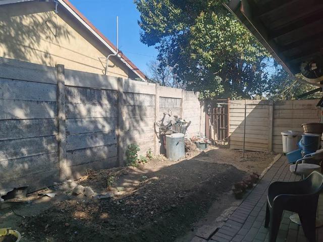 House for sale in Hartbeespoort Dam Nature Reserve, North West
