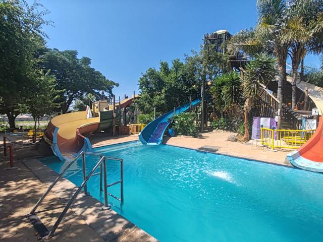 House for sale in Hartbeespoort Dam Nature Reserve, North West