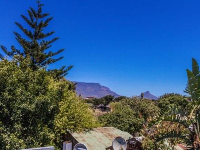 House for sale in Cape Town, Western Cape
