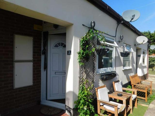 Maisonette for rent in Halfway, Swale