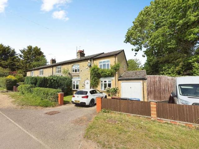 Property for rent in Oaklands, Fretherne
